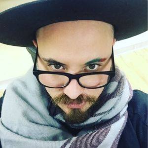 Meet your Posher, Dereck